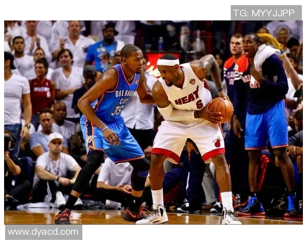 凯文杜兰特与詹姆斯的巅峰对决谁将成为NBA历史最佳球员